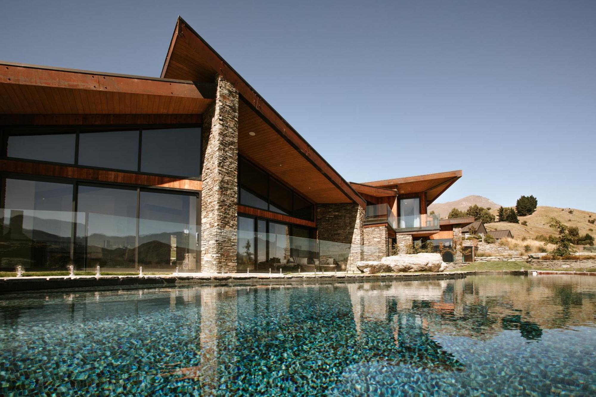 Stoneridge Estate Hotel Куийнстаун Екстериор снимка