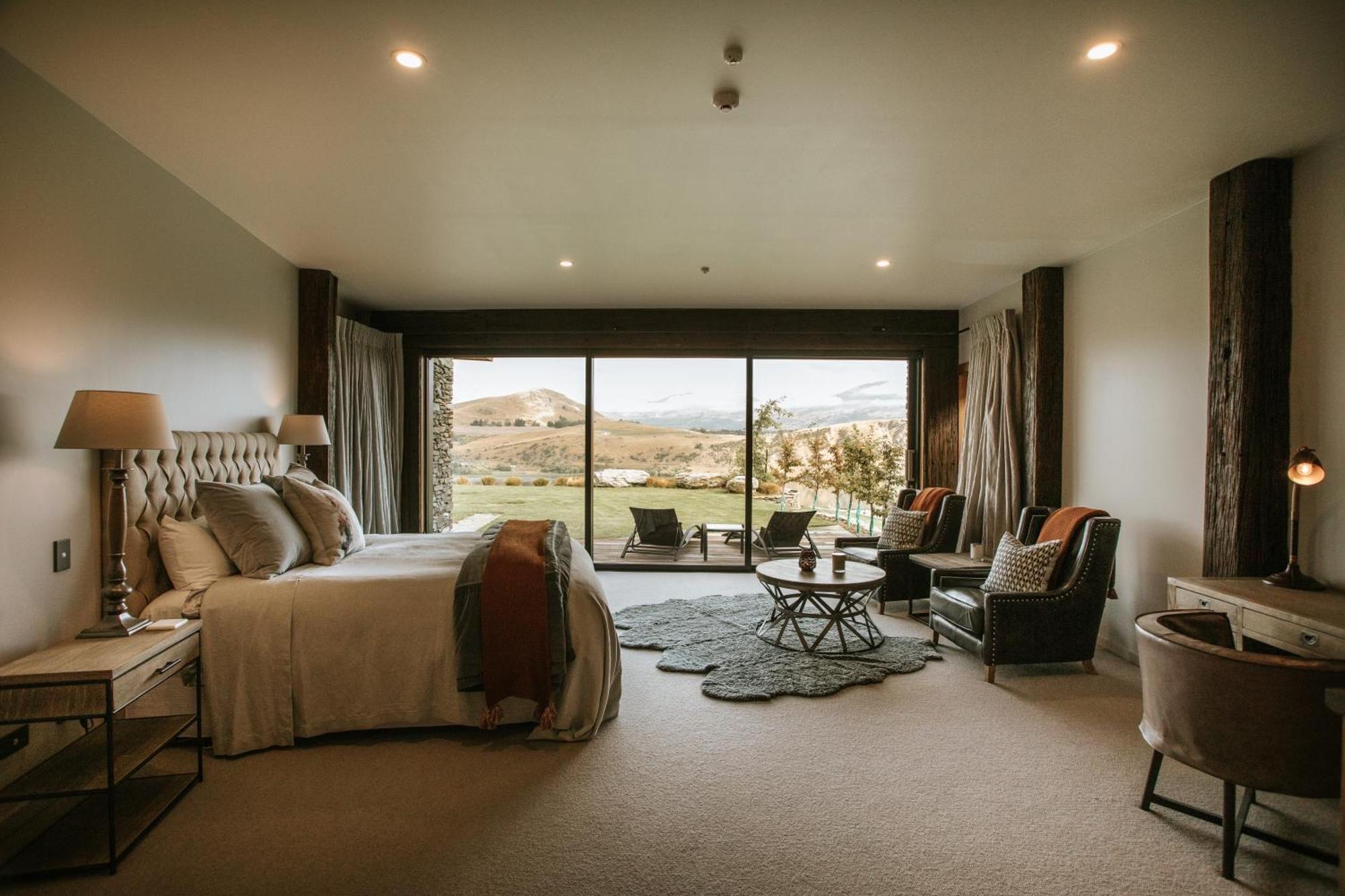 Stoneridge Estate Hotel Куийнстаун Екстериор снимка