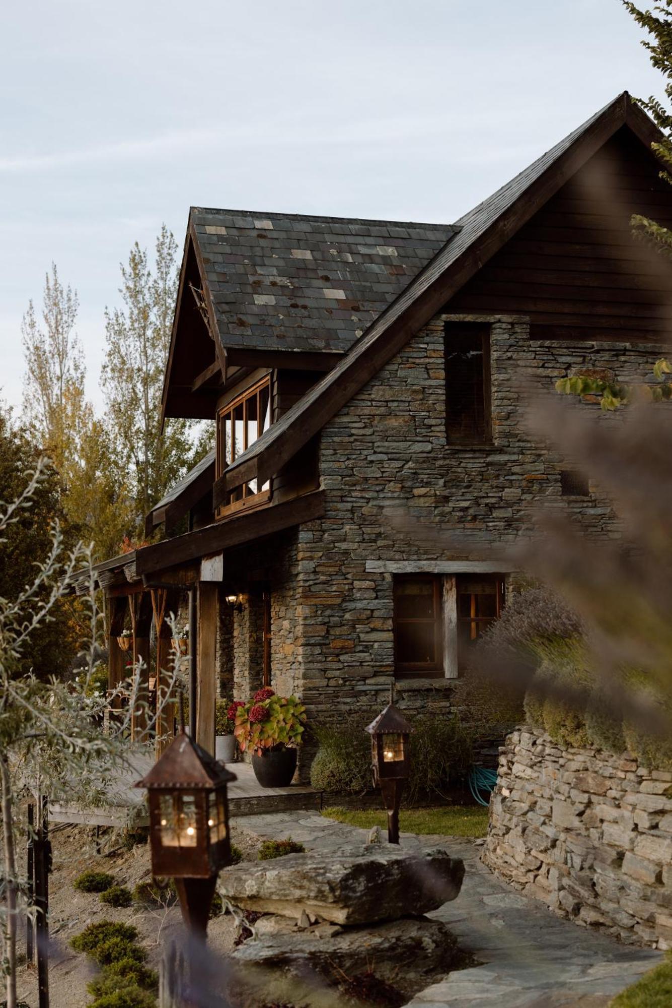 Stoneridge Estate Hotel Куийнстаун Екстериор снимка