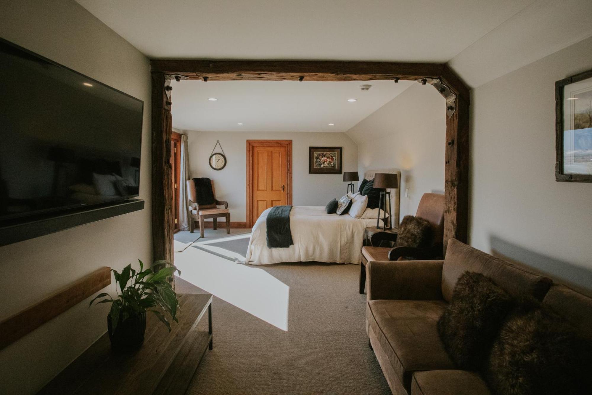 Stoneridge Estate Hotel Куийнстаун Екстериор снимка