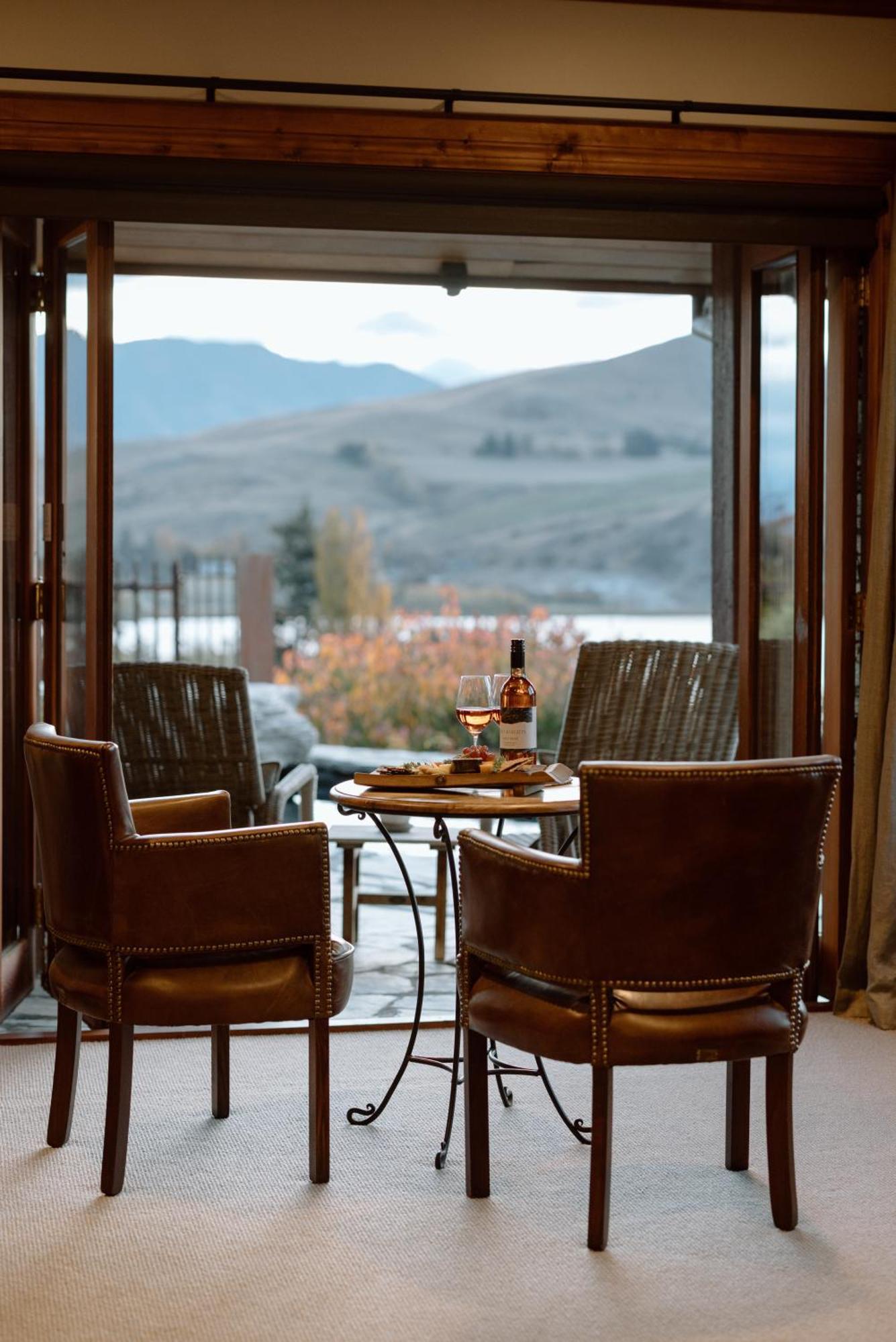 Stoneridge Estate Hotel Куийнстаун Екстериор снимка